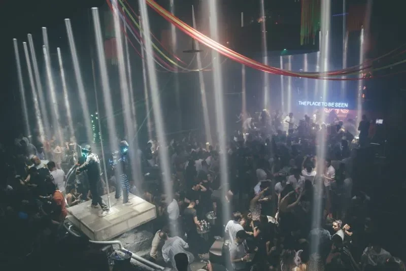 DJ bar & club lighting solution